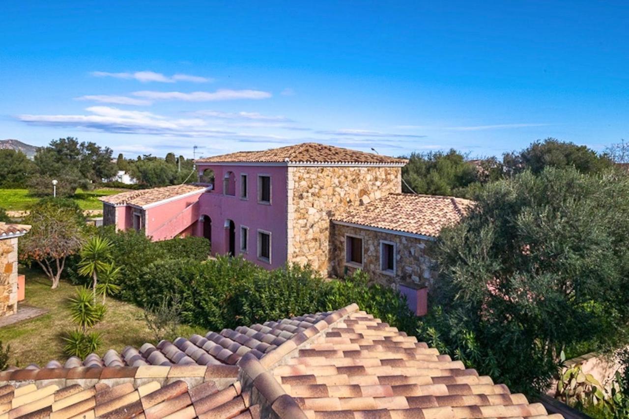 Iss Travel, La Ginestra - 2-Bedroom Apartment With Terrace And View Over Tavolara Island San Teodoro  Exterior photo