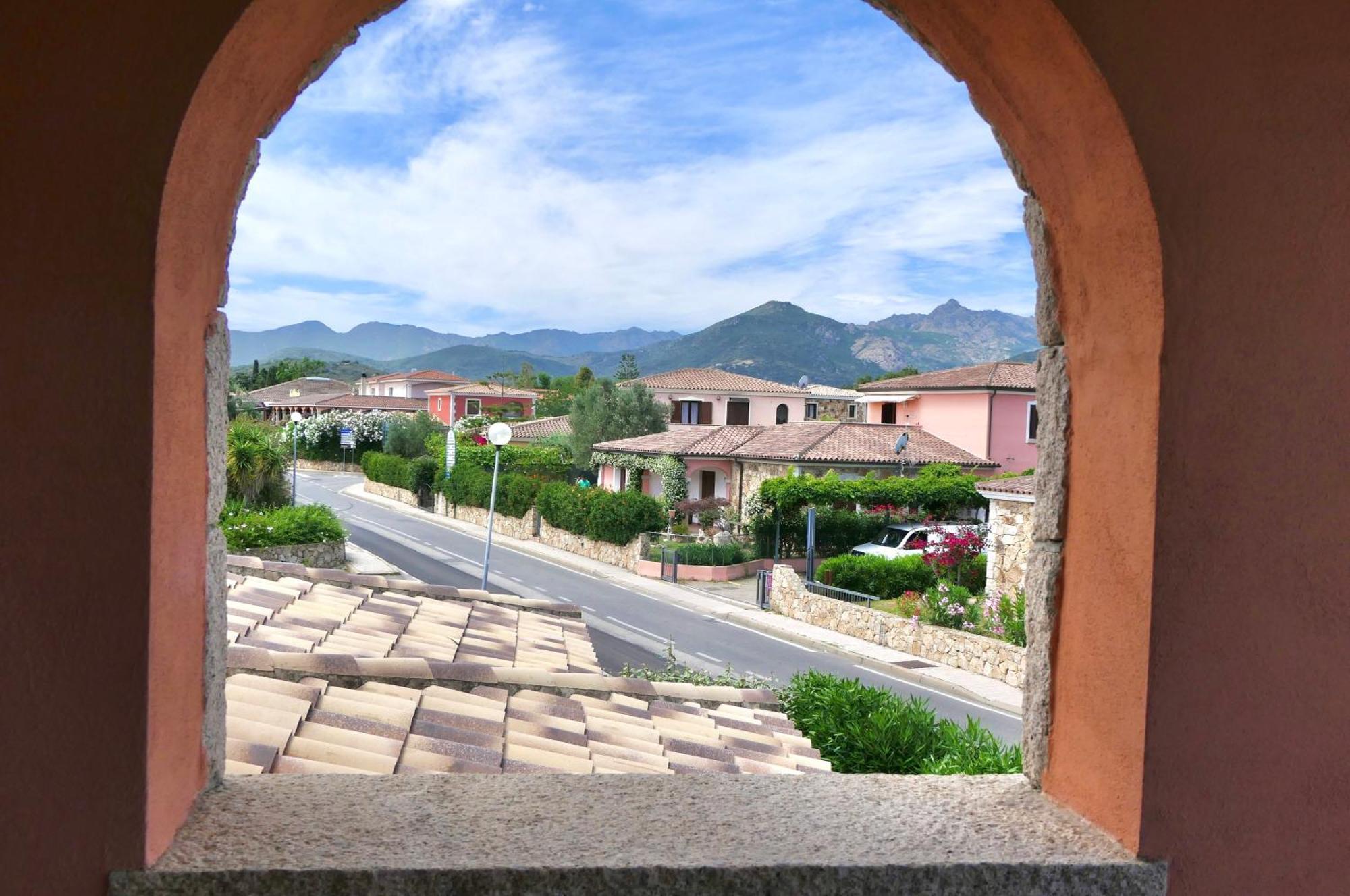 Iss Travel, La Ginestra - 2-Bedroom Apartment With Terrace And View Over Tavolara Island San Teodoro  Exterior photo