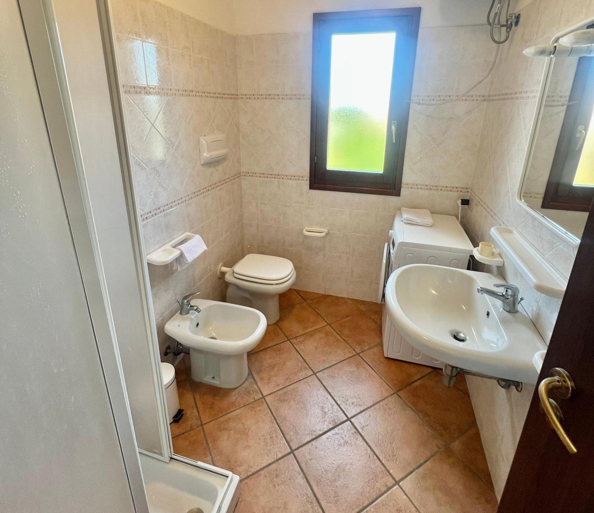 Iss Travel, La Ginestra - 2-Bedroom Apartment With Terrace And View Over Tavolara Island San Teodoro  Exterior photo